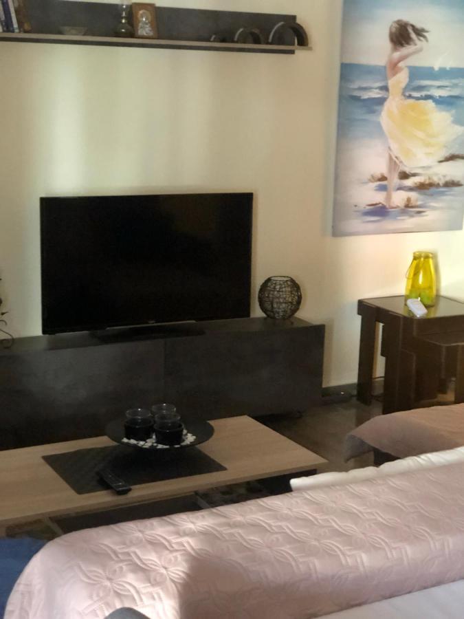 Joannas 2Brooms Sea Apartment Peraía Exterior foto